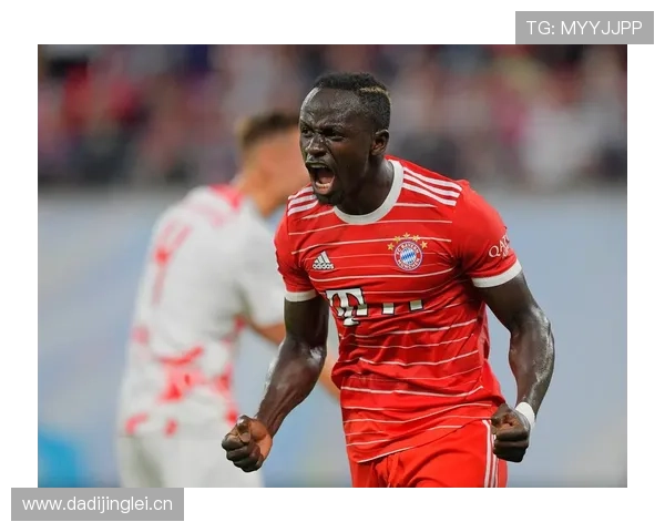 拜仁慕尼黑中场结构失衡，近期比赛控制力下降，对赛季走势形成制约