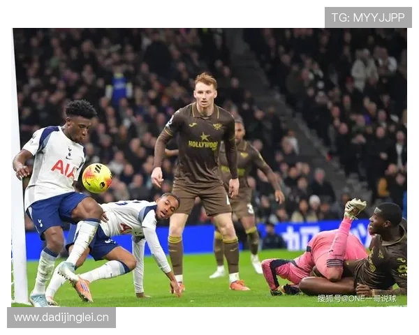 热刺防线多次被打穿：高位压迫战术的脆弱性是否已对赛季稳定性构成考验