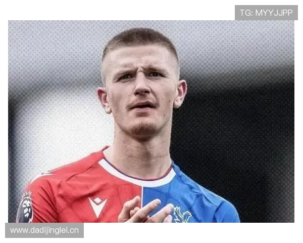 福登与贝林厄姆:技术型前腰与全能中场的分野解析 福登与贝林厄姆:技术型前腰与全能中场的分野解析